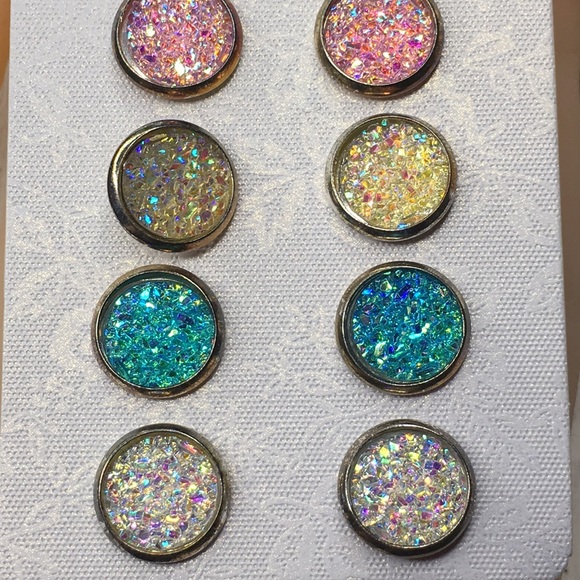 Druzy Stud Earrings Rainbow - Picture 6 of 6